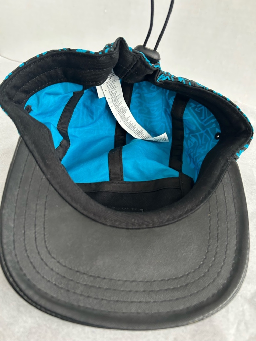 Vans Teal Patterned 5-Panel Hat with Black Brim - Picture 5 of 8